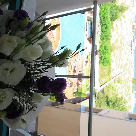 Sirena Hotel מלון
